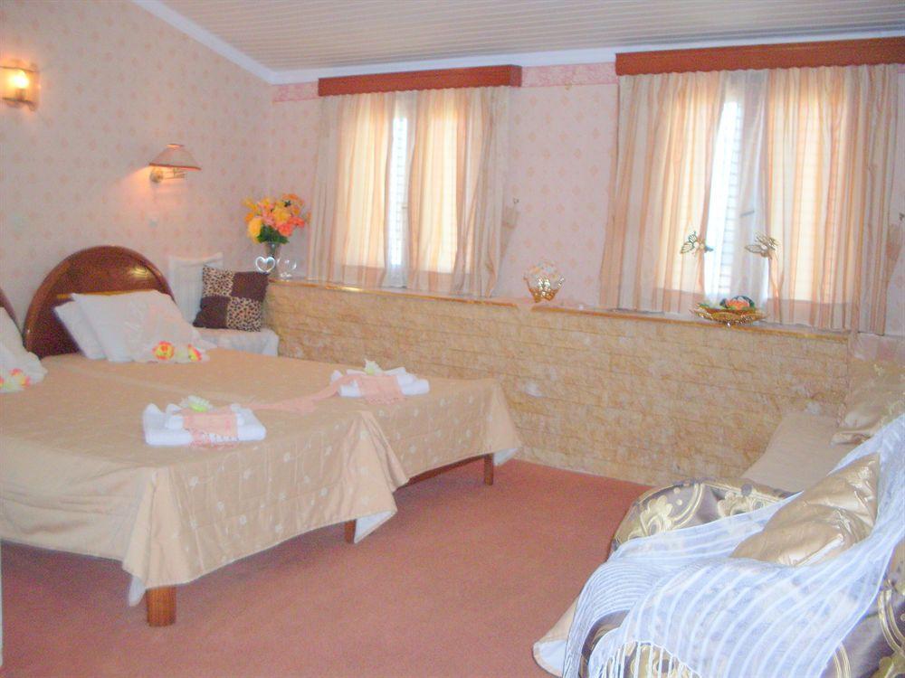 Faros Bed & Breakfast