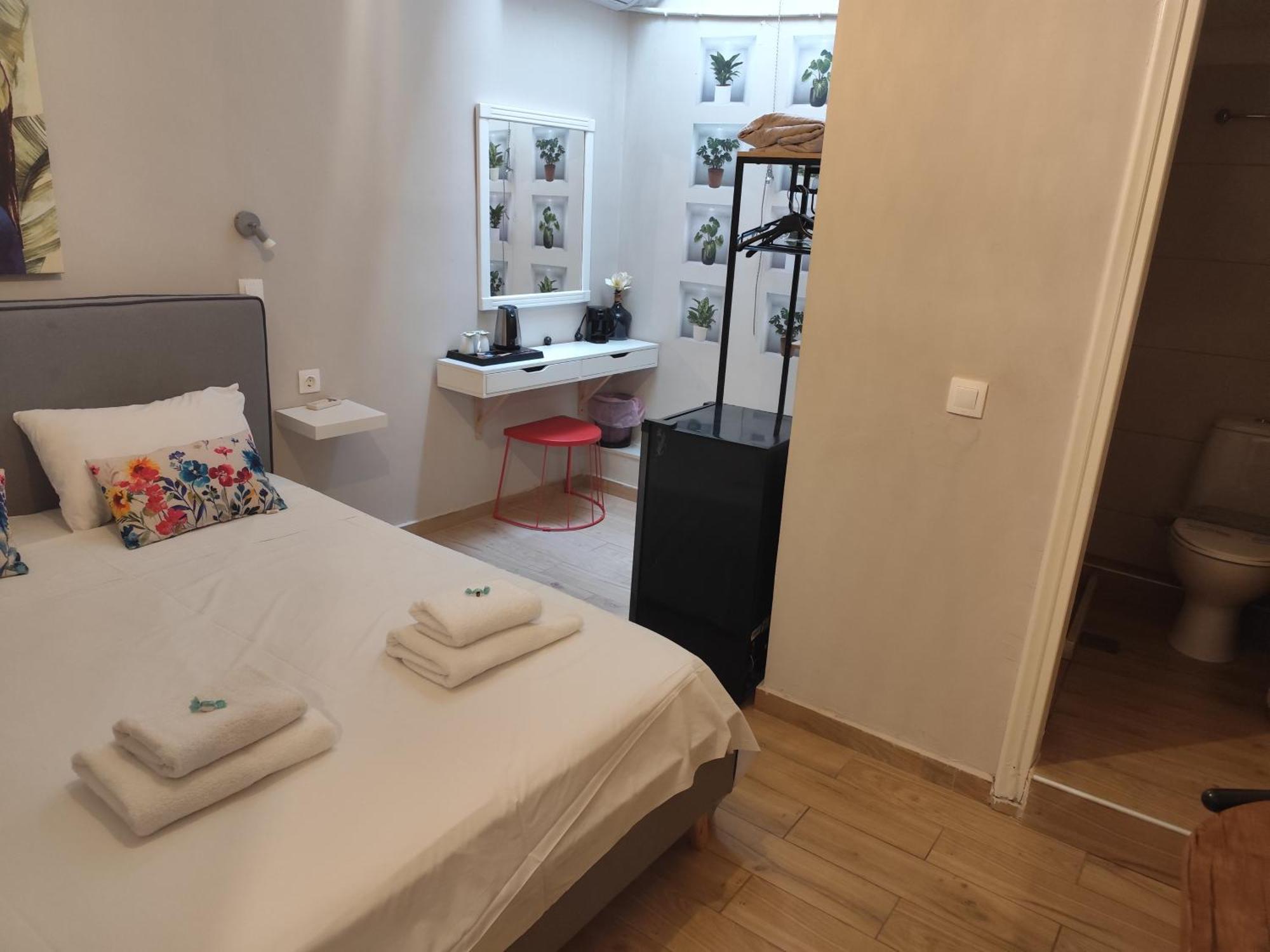 B&B Faros